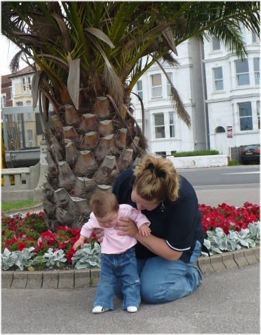 Erste Reise mit Baby – altes Familienfoto