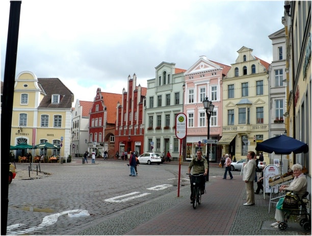Wismar bei einem Ausflug von der Insel Poel