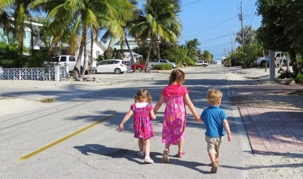 11 Tipps –  (mit Kindern) Sicher auf Reisen