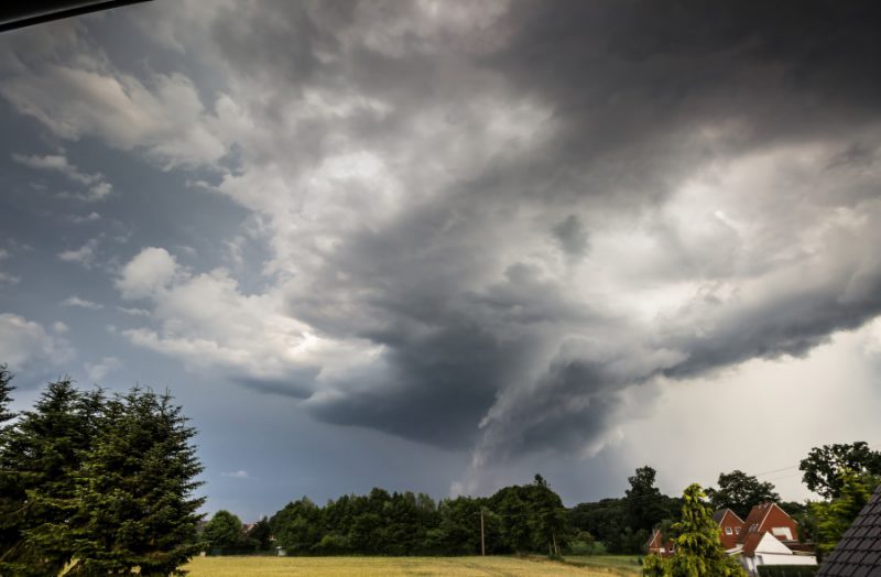 Gewitterwolke und Zeitraffervideo