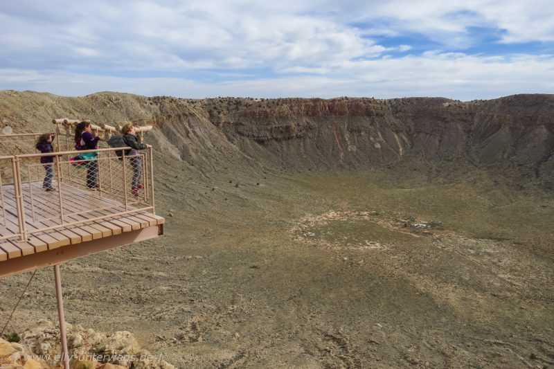 Die Fahrt geht weiter: The Flinstones, Meteor-Crater bei Winslow – und auf gehts Richtung Route 66