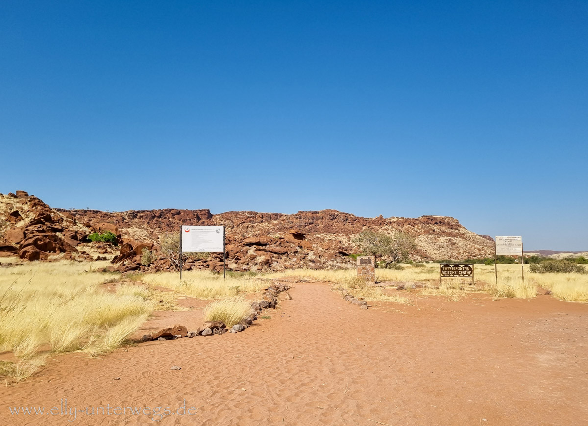 Felsgravuren-Twyfelfontein-40.jpg