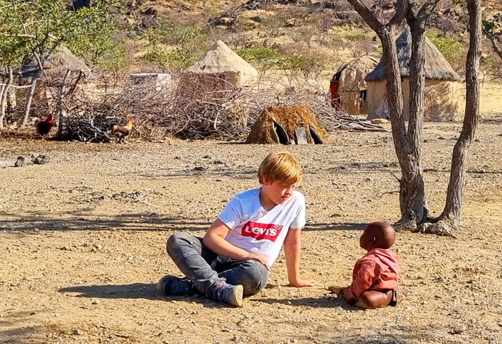Ausflugstipp in Namibia: Zu Besuch bei den Damara und Himba