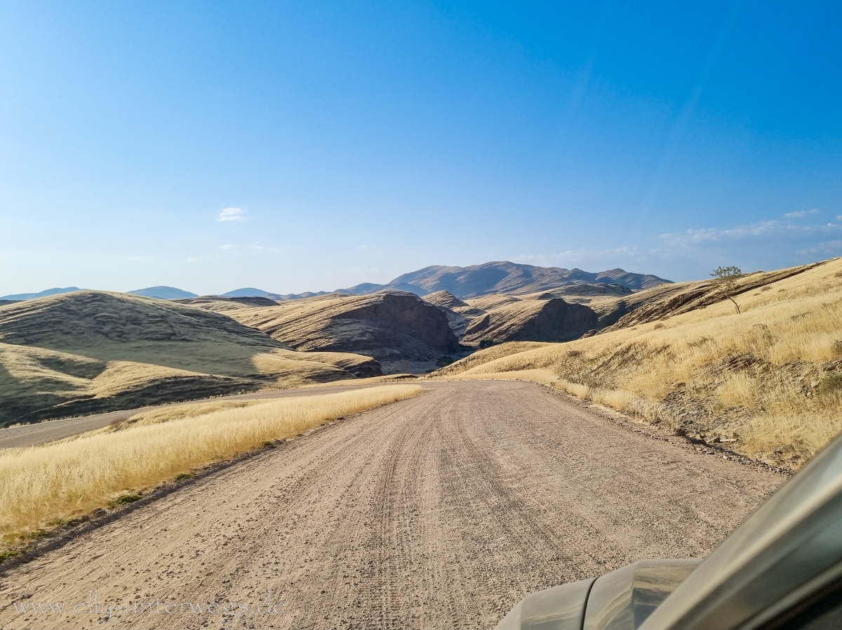 Solitaire-Gaub-Pass-Namibia-83.jpg