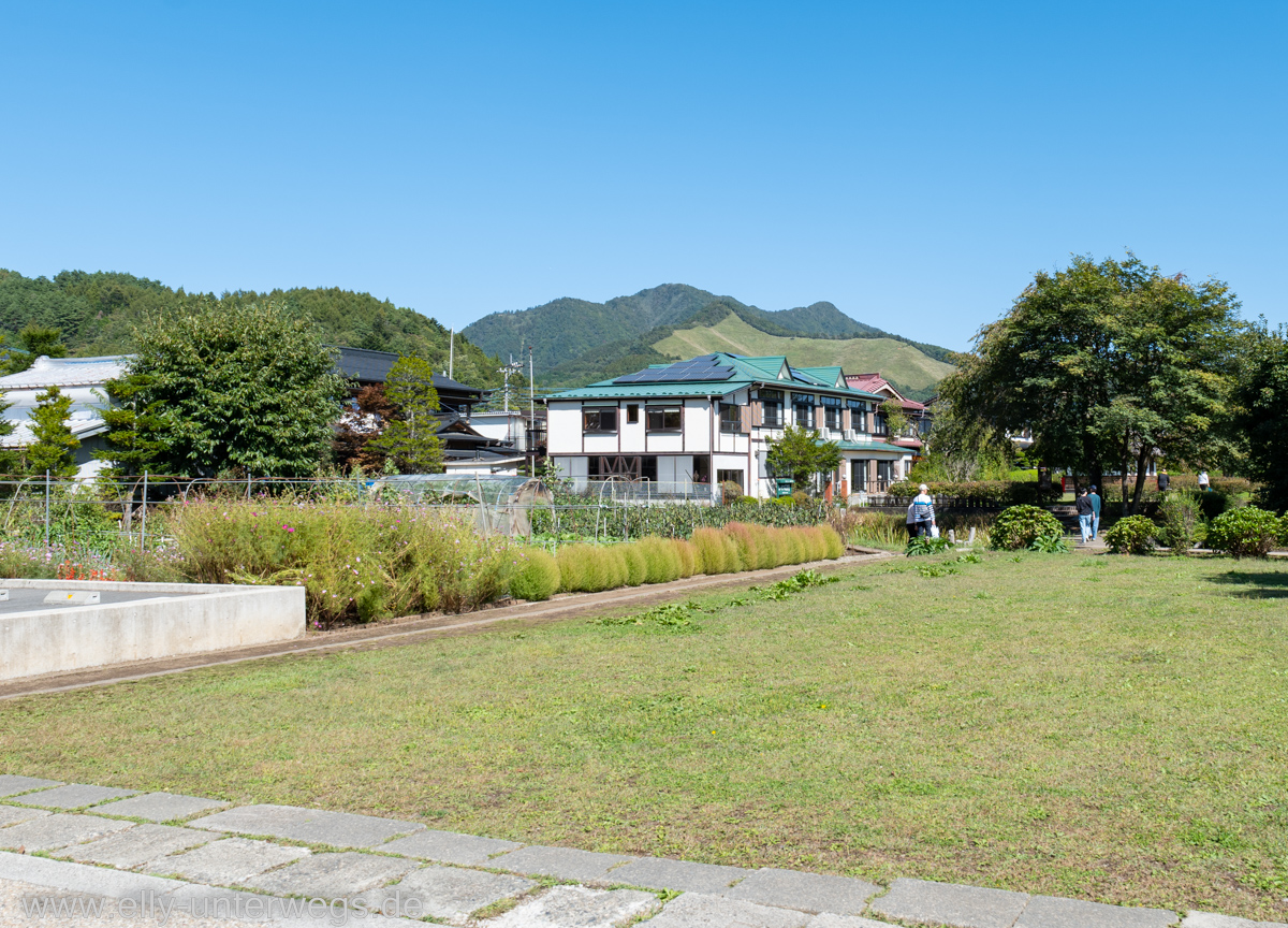 Fujiyama-Pagode-See-32.jpg