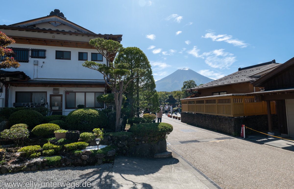 Fujiyama-Pagode-See-36.jpg