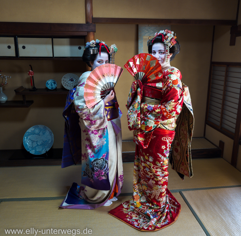 6-Kyoto-Geisha-Kimono-Makeover-28.jpg