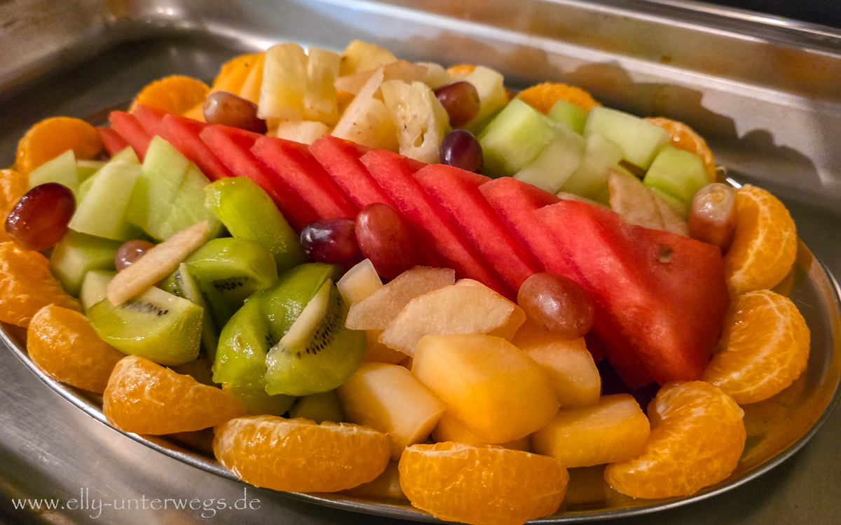 Blick ins Grüne: Regenwaldumgebung am Mittagsstopp