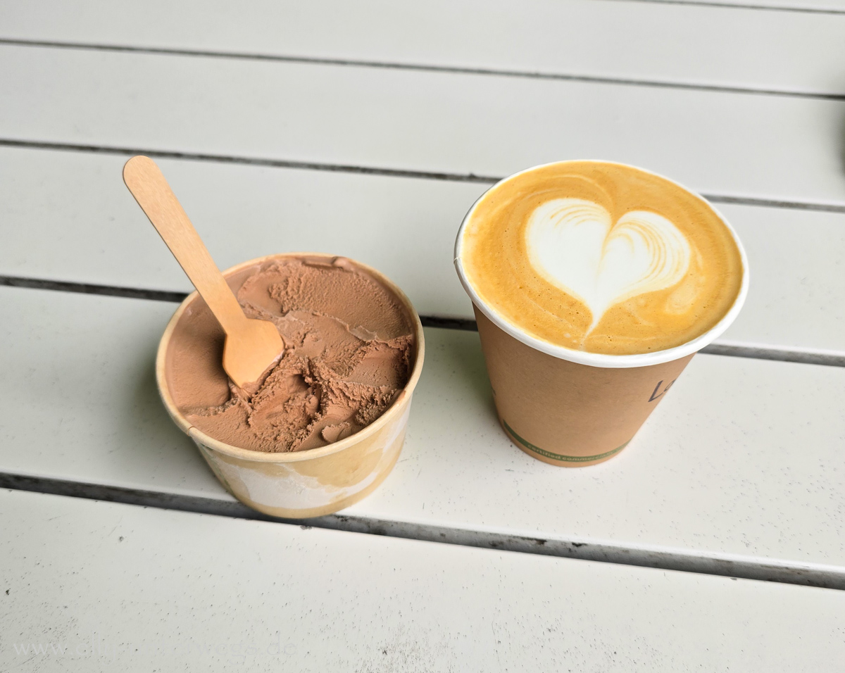 Eisdiele im Regenwald: Eis und Kaffee als Pause auf der Rückfahrt