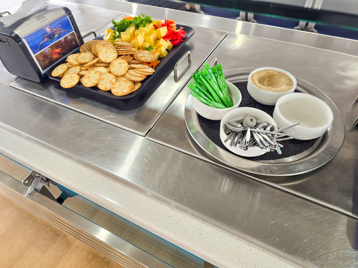 Frühstück an Bord der Wavedancer