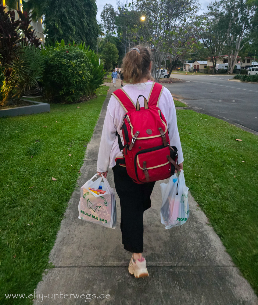 Port Douglas am Abend: Lichter und warme Atmosphäre
