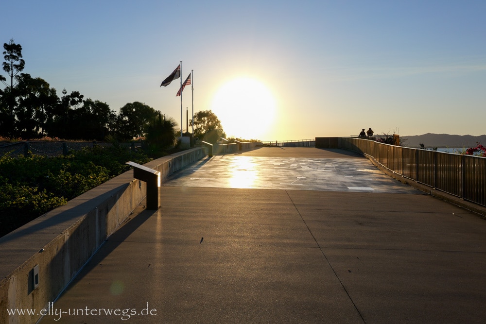 Küste von Townsville bei Sonnenuntergang