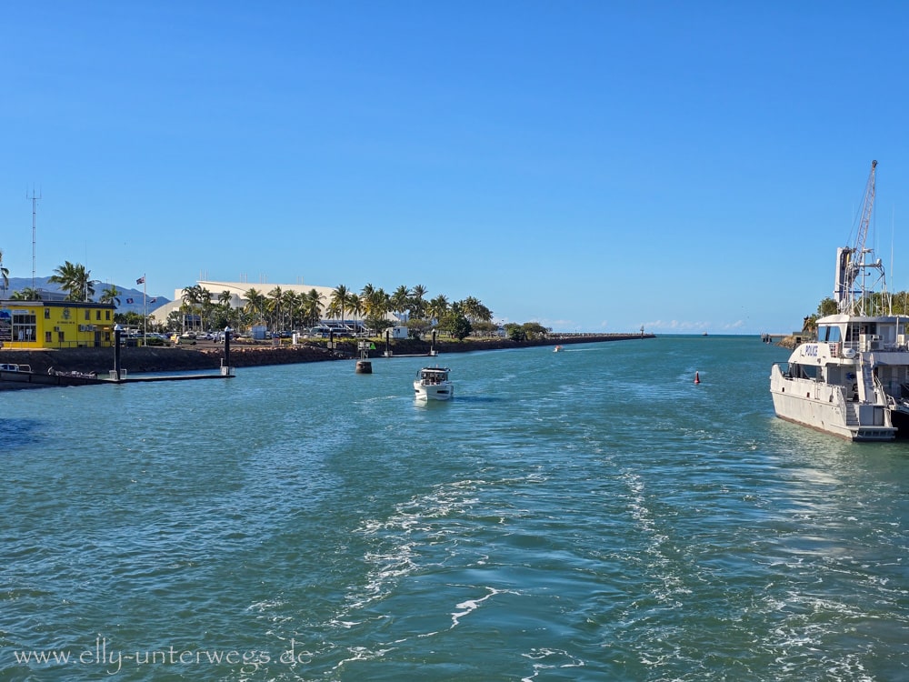 Ankunft mit der Fähre in Townsville Queensland nach Magnetic Island