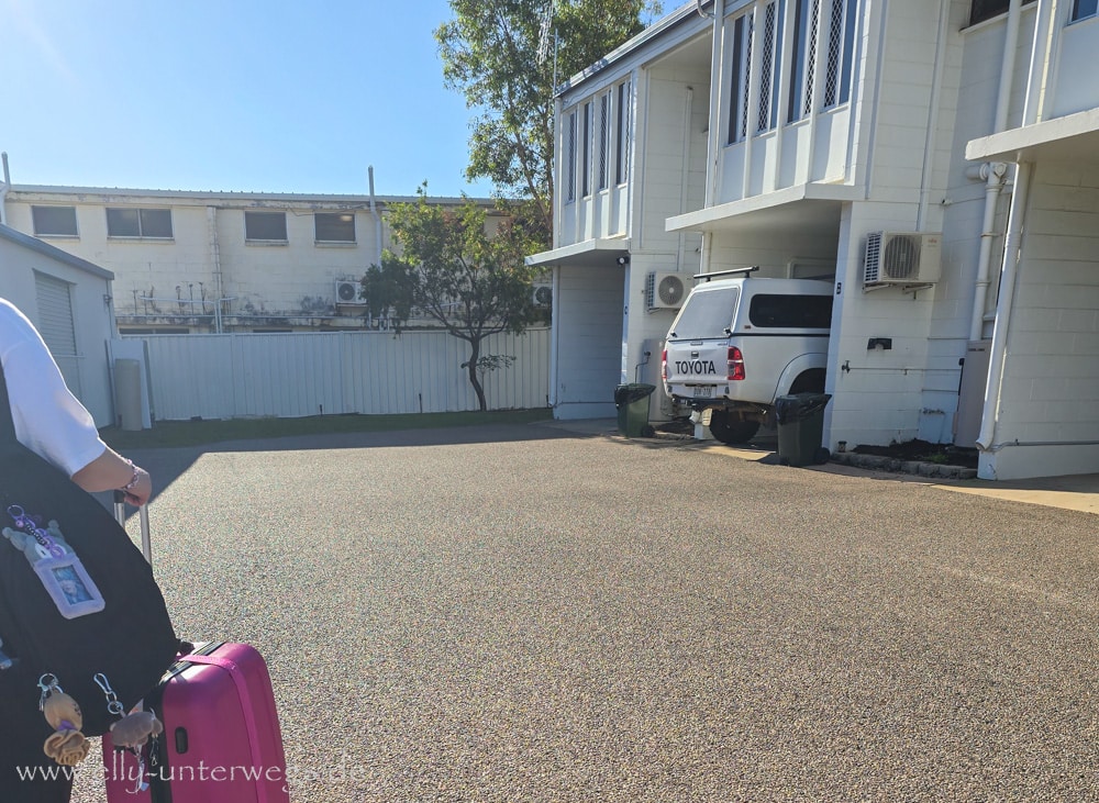 Außenbereich der einfachen Unterkunft in Townsville Queensland