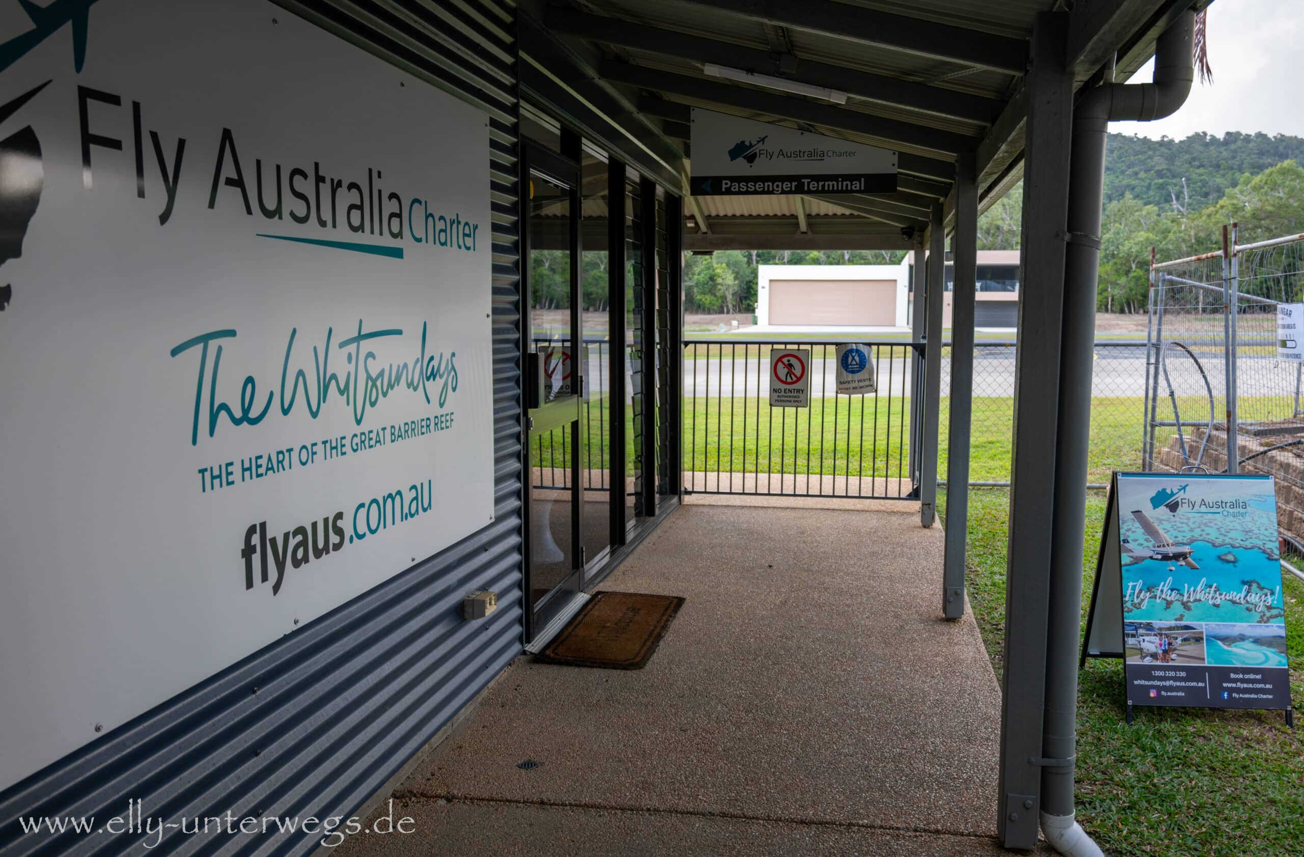 Treffpunkt und Wartebereich vor dem Whitsundays Rundflug ab Airlie Beach