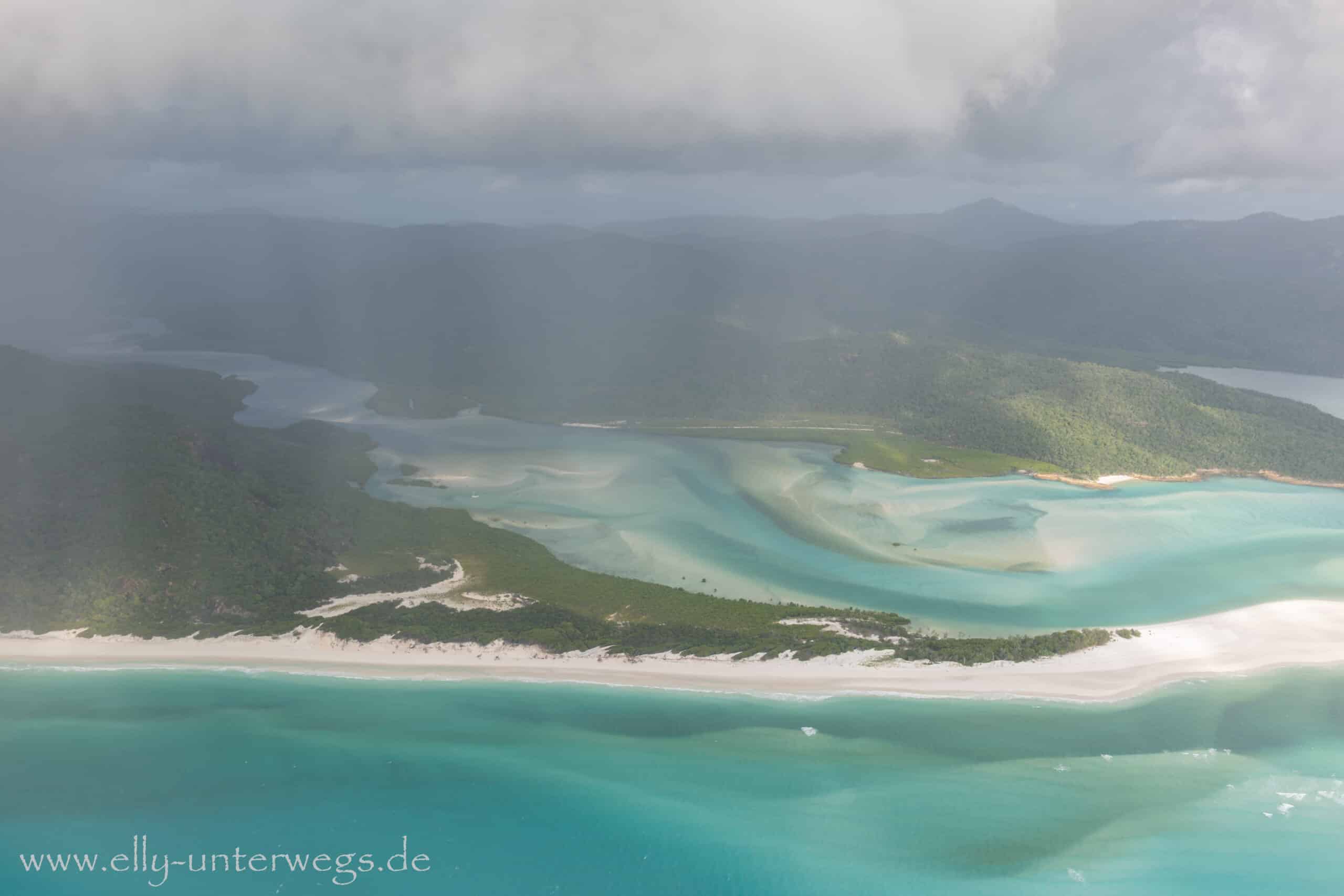 Türkisfarbenes Wasser und weiße Sandbänke am Hill Inlet