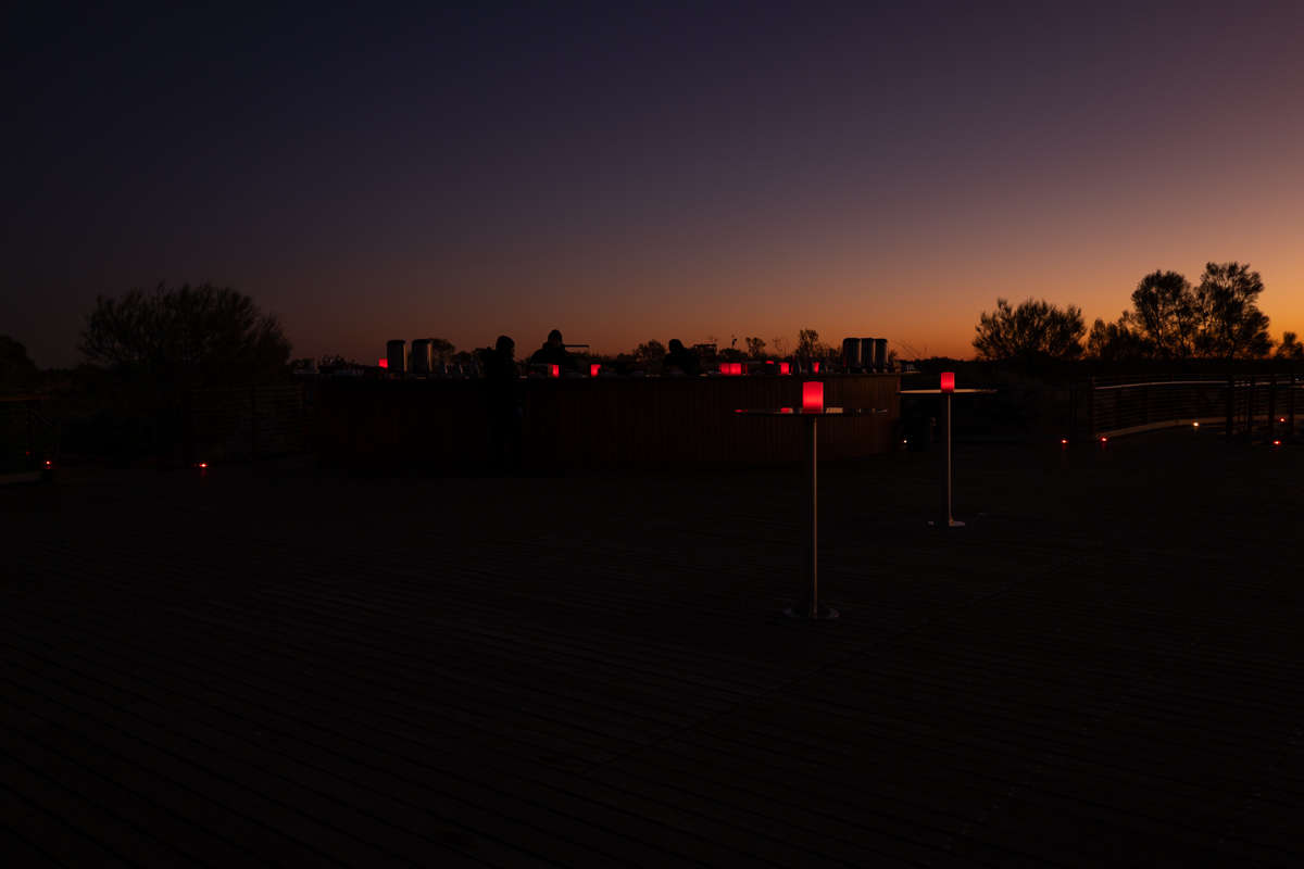 Sanfte Stufenlichter an der Plattform