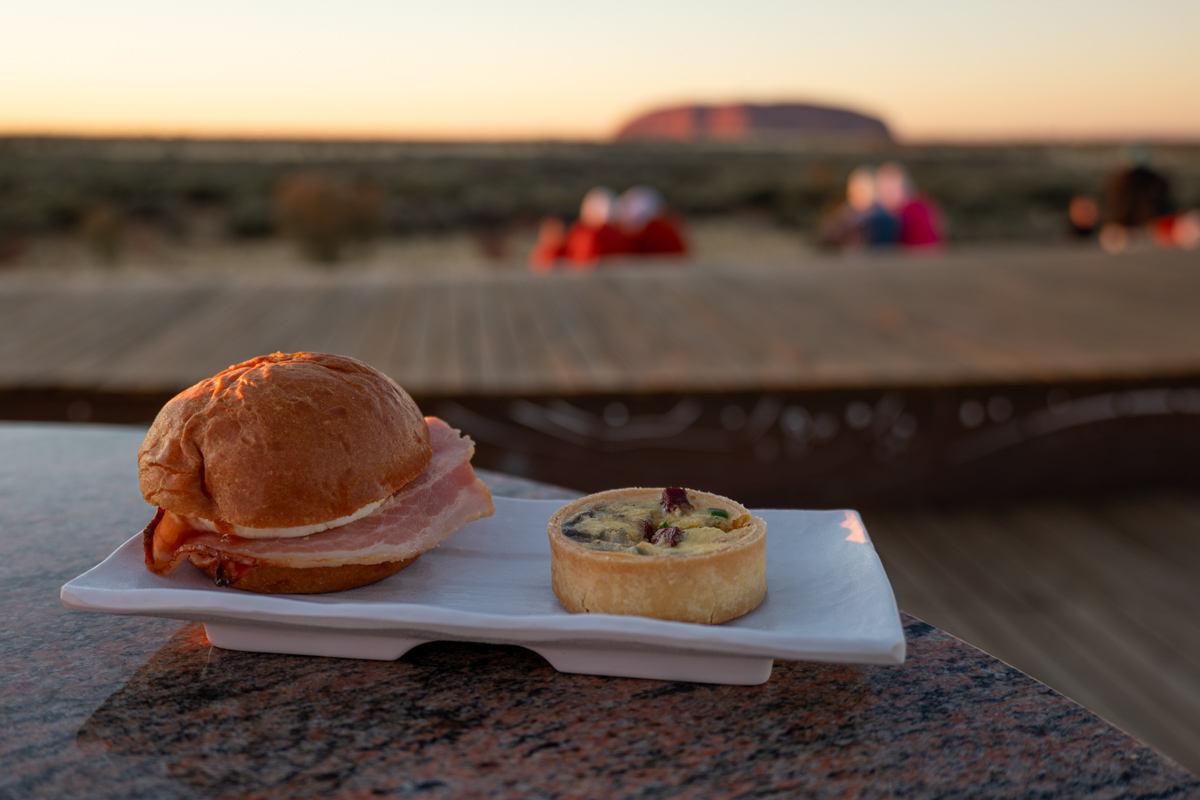 Ruhiger Moment auf der Plattform nach der Präsentation